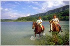 Randonne  cheval au bord du lac de Bonlieu  -  Comit Dpartemental du Tourisme